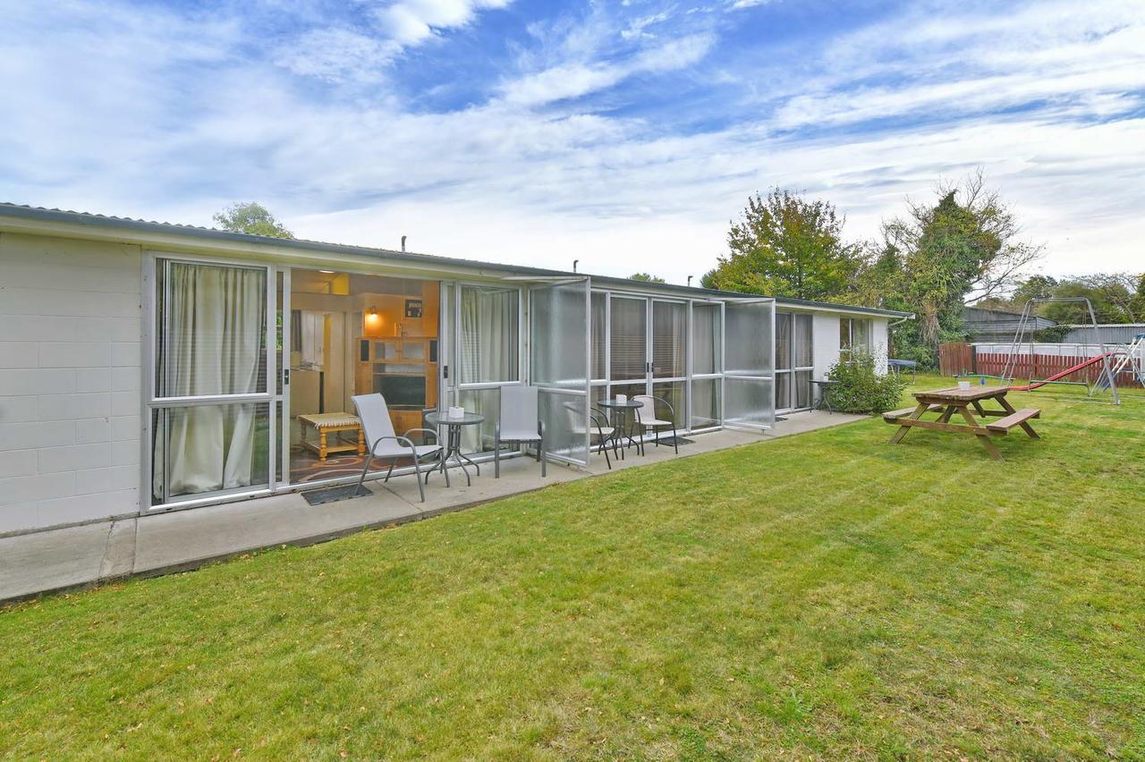 Wayside Motel Woodend Exterior photo